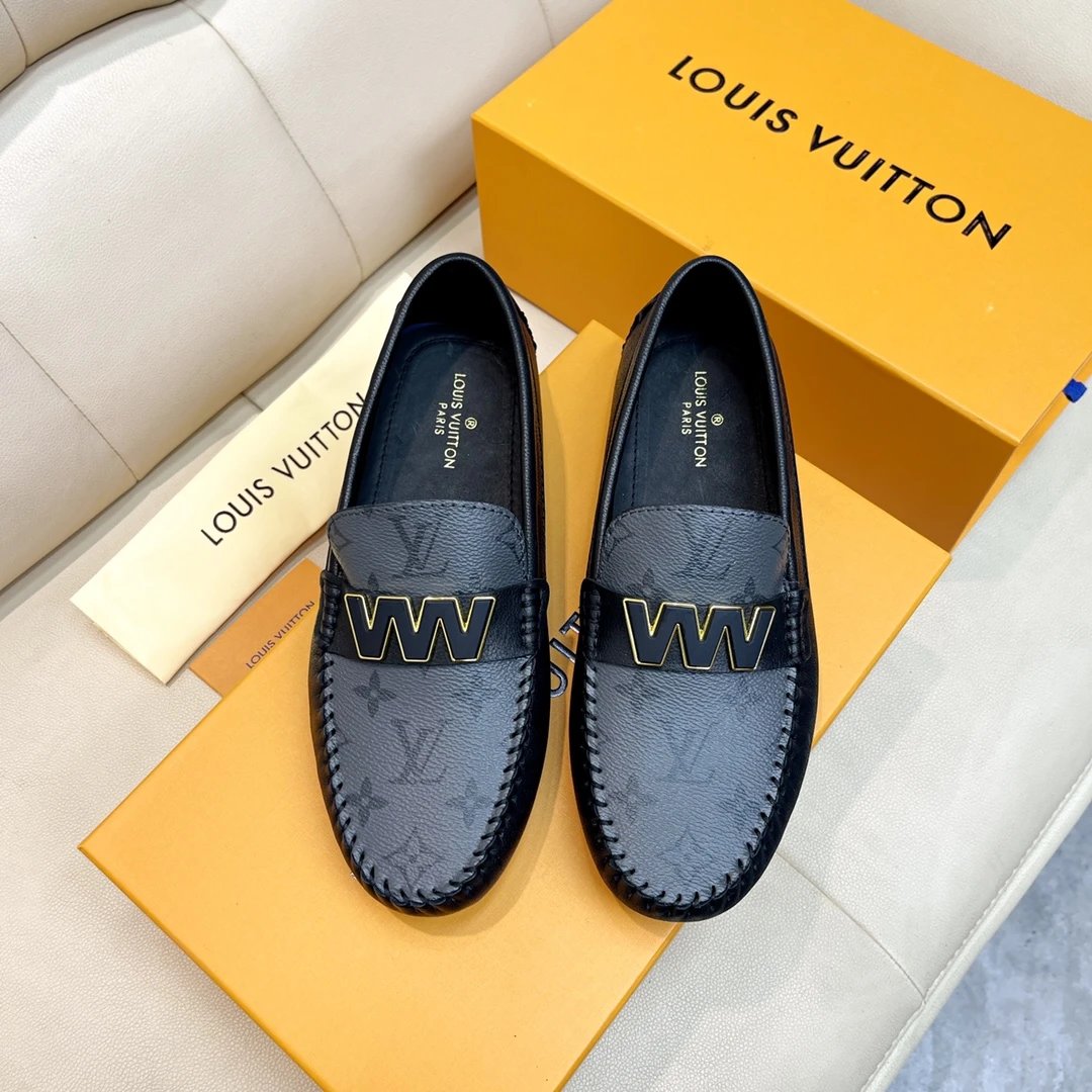 Louis Vuitton Leather Shoes Monogram loafers — 17