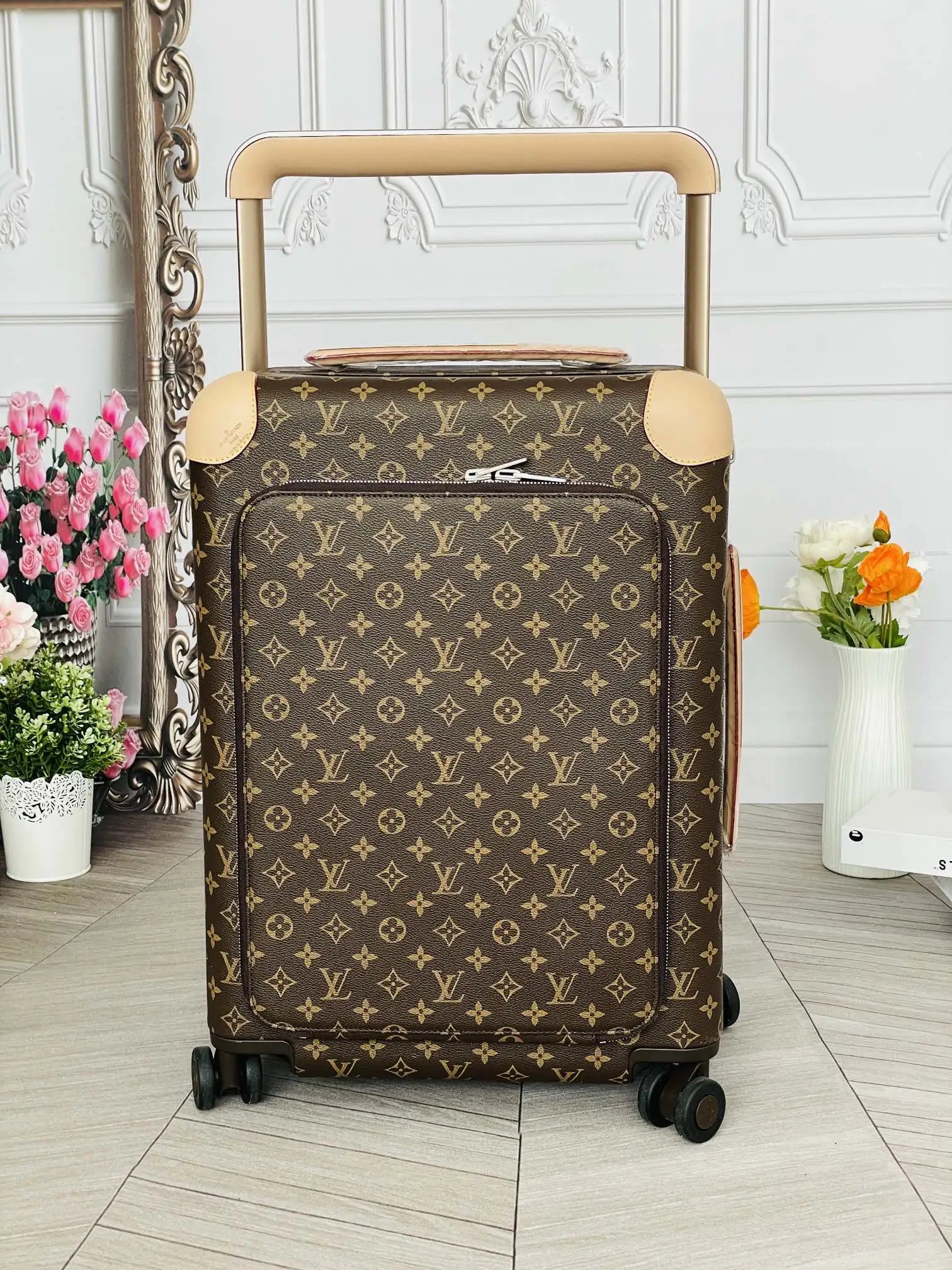 Louis Vuitton Travel Bags Monogram Spinner Suitcase — 26