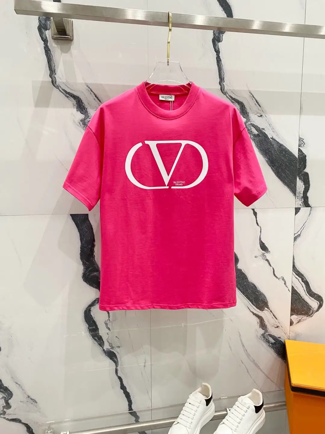 Valentino T-Shirts VLogo graphic — 03