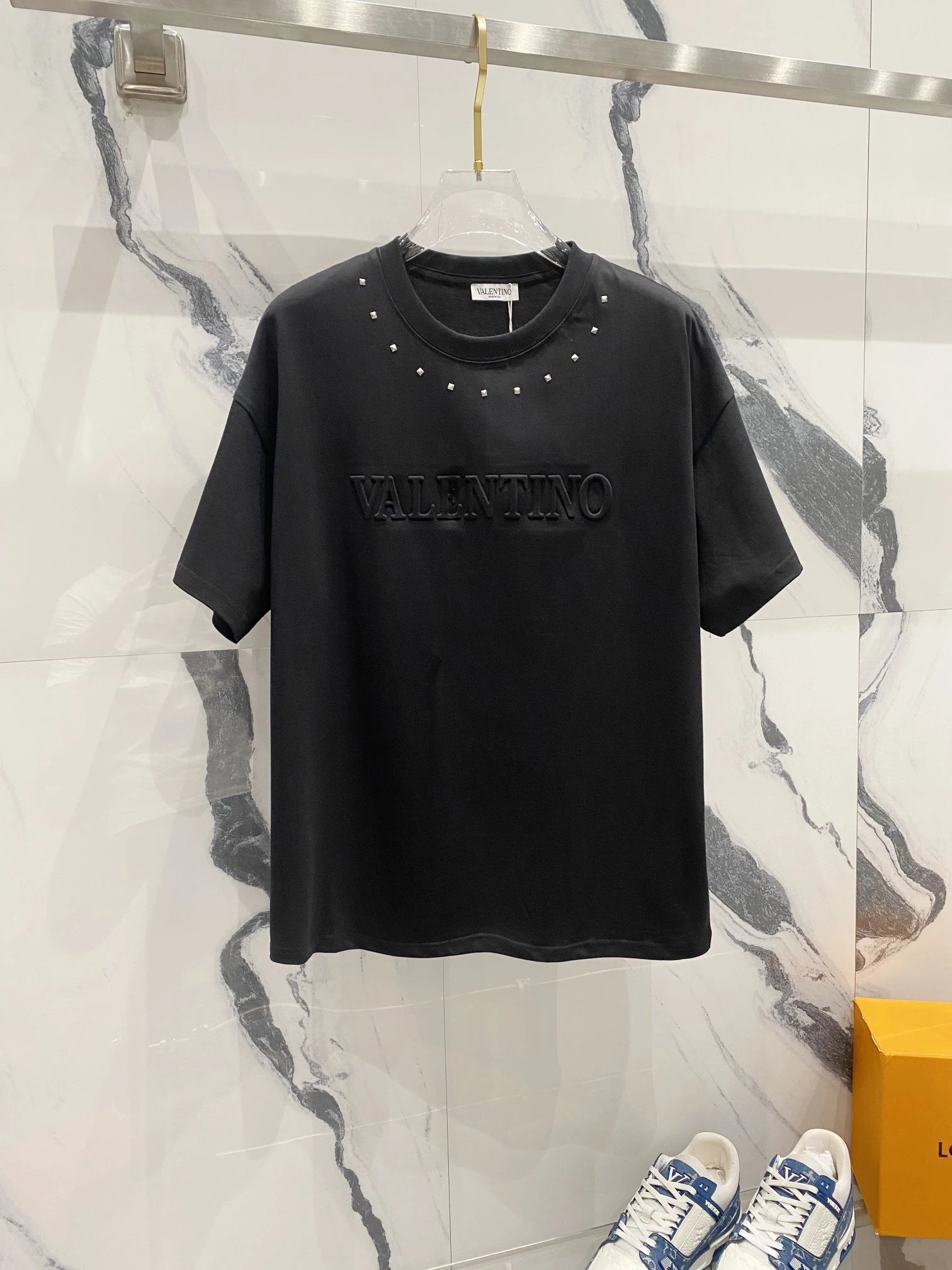 Valentino T-Shirts VLogo graphic — 13