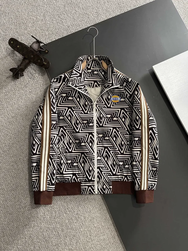 Balenciaga Multiple jacket designs product detail image 3
