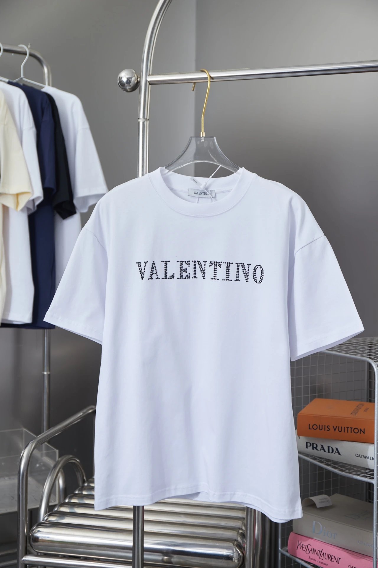 Valentino T-Shirts VLogo graphic — 34