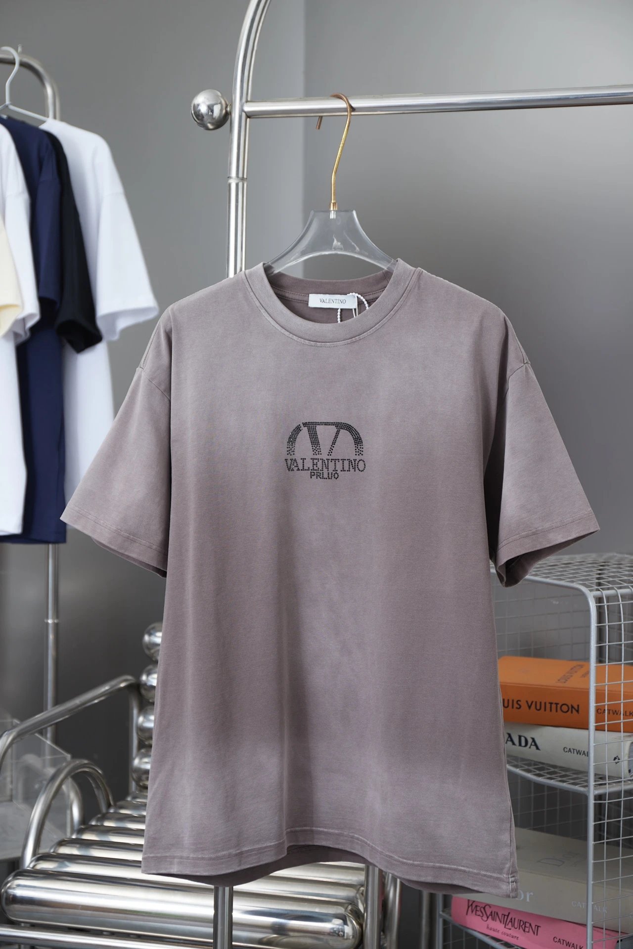Valentino T-Shirts VLogo graphic — 28