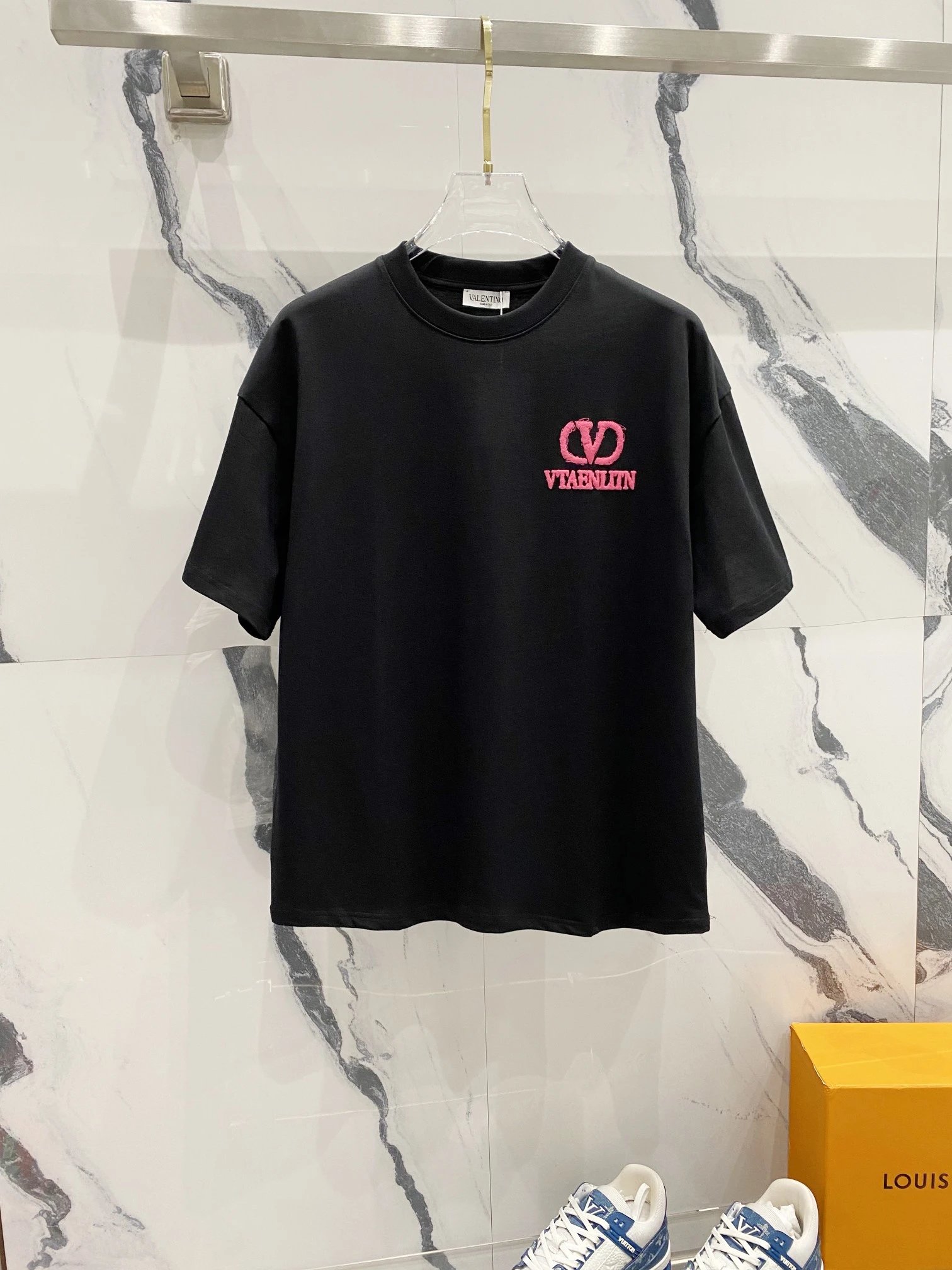Valentino T-Shirts VLogo graphic — 10