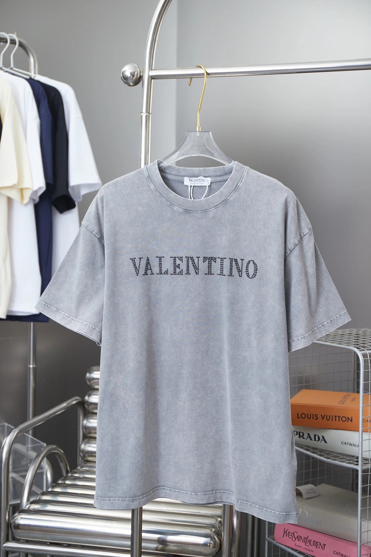 Valentino T-Shirts VLogo graphic — 27