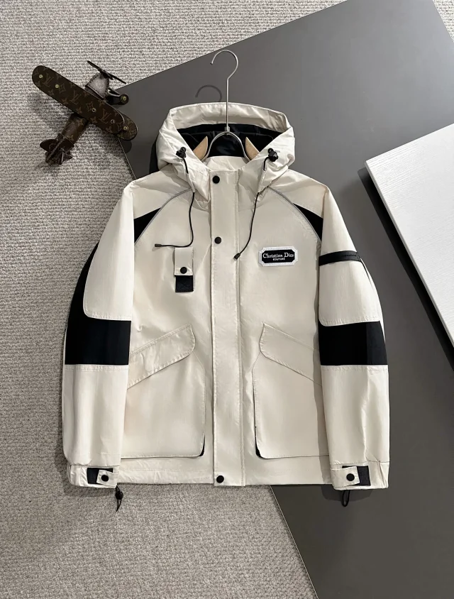 Balenciaga Multiple jacket designs product detail image 8