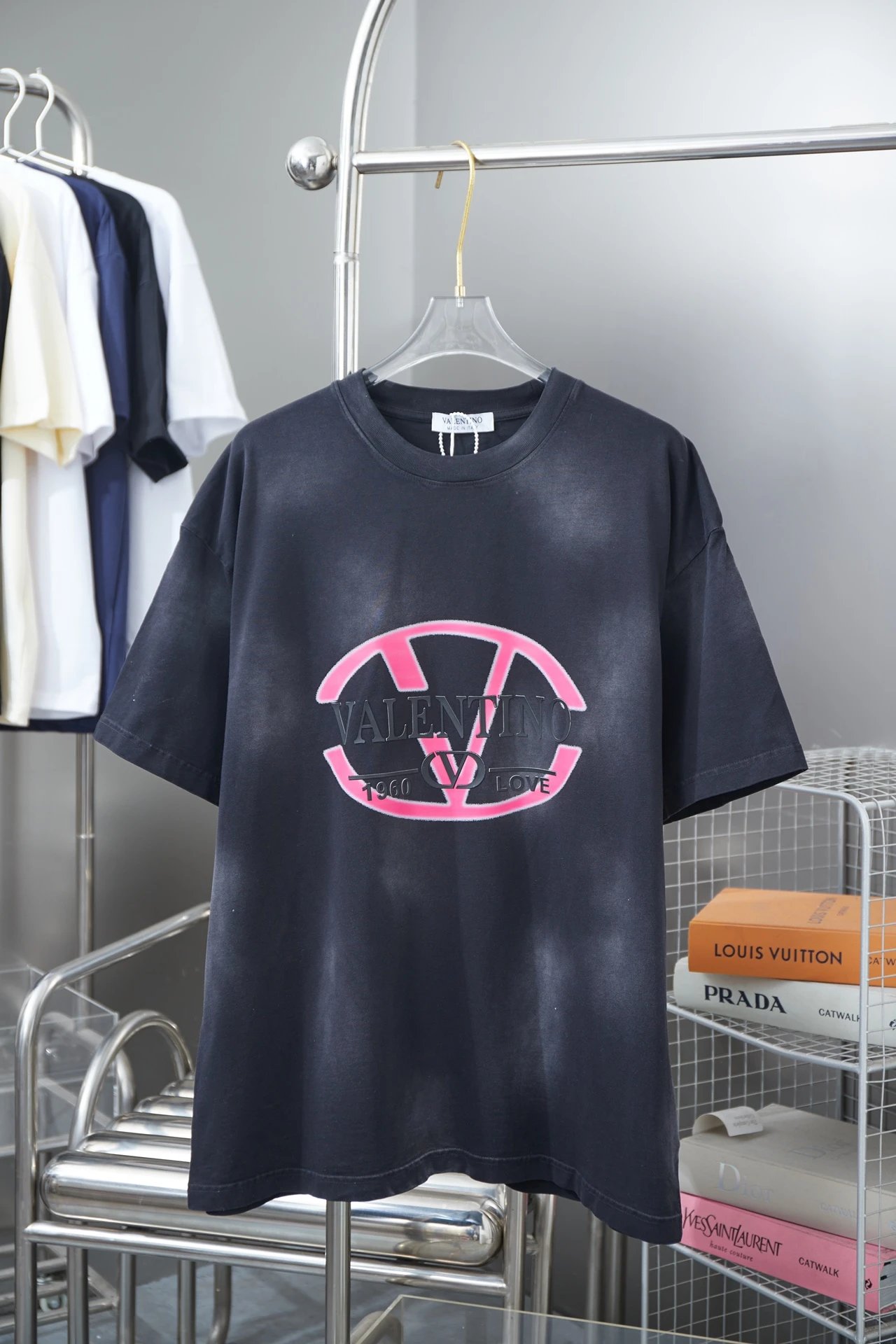 Valentino T-Shirts VLogo graphic — 22