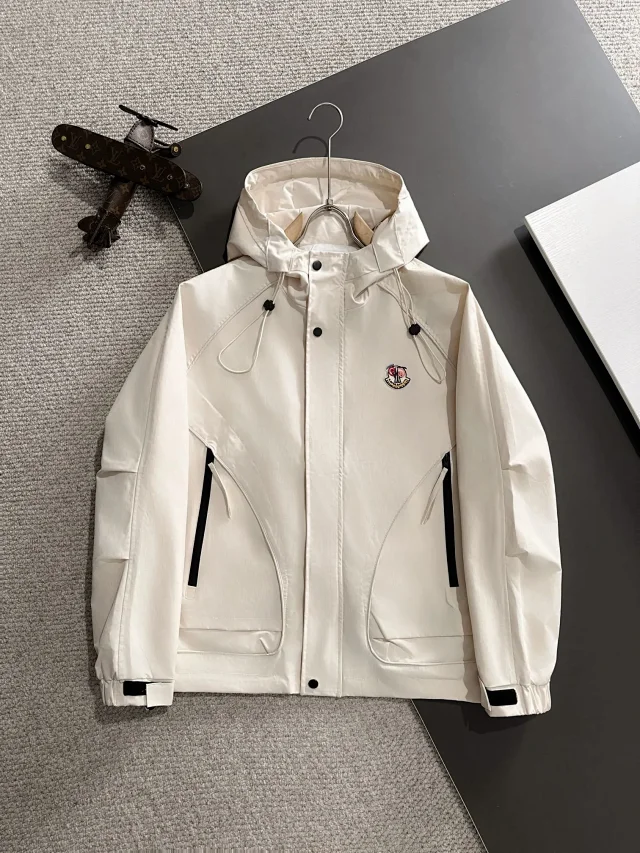 Balenciaga Multiple jacket designs product detail image 10