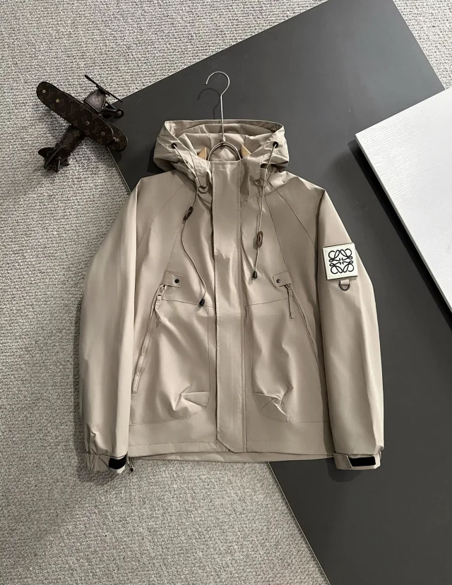 Balenciaga Multiple jacket designs product detail image 12