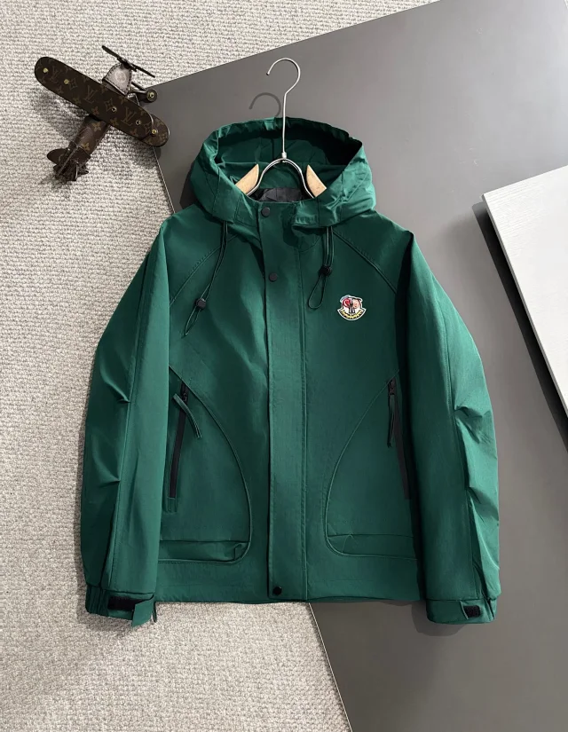Balenciaga Multiple jacket designs product detail image 9