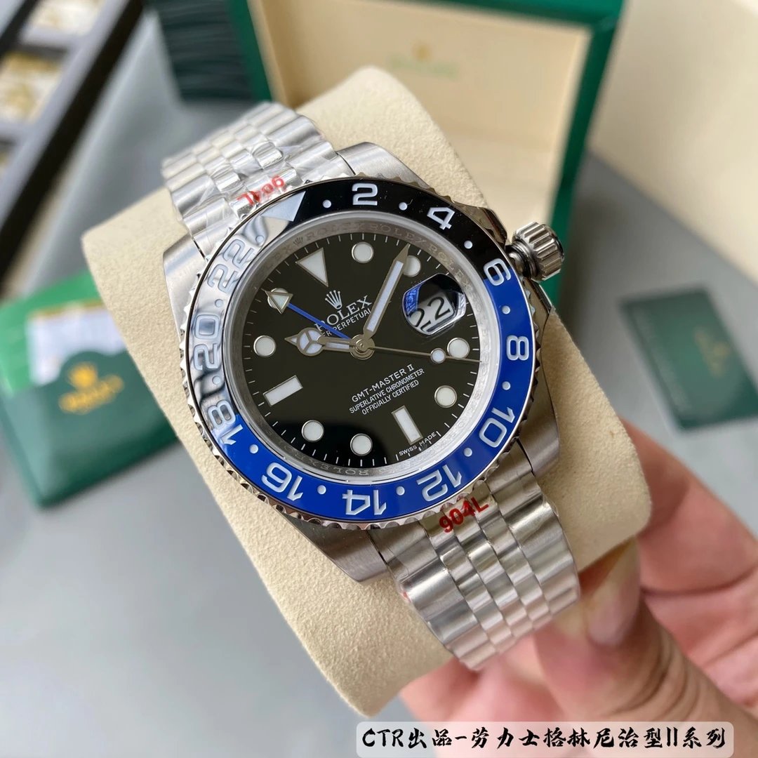 Rolex Multiple watch models — 32