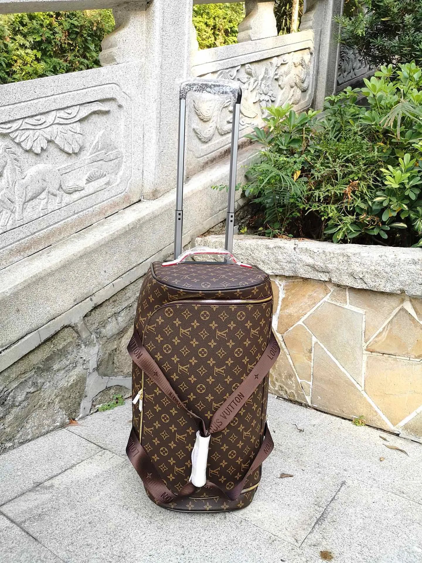Louis Vuitton Travel Bags Monogram Spinner Suitcase — 30