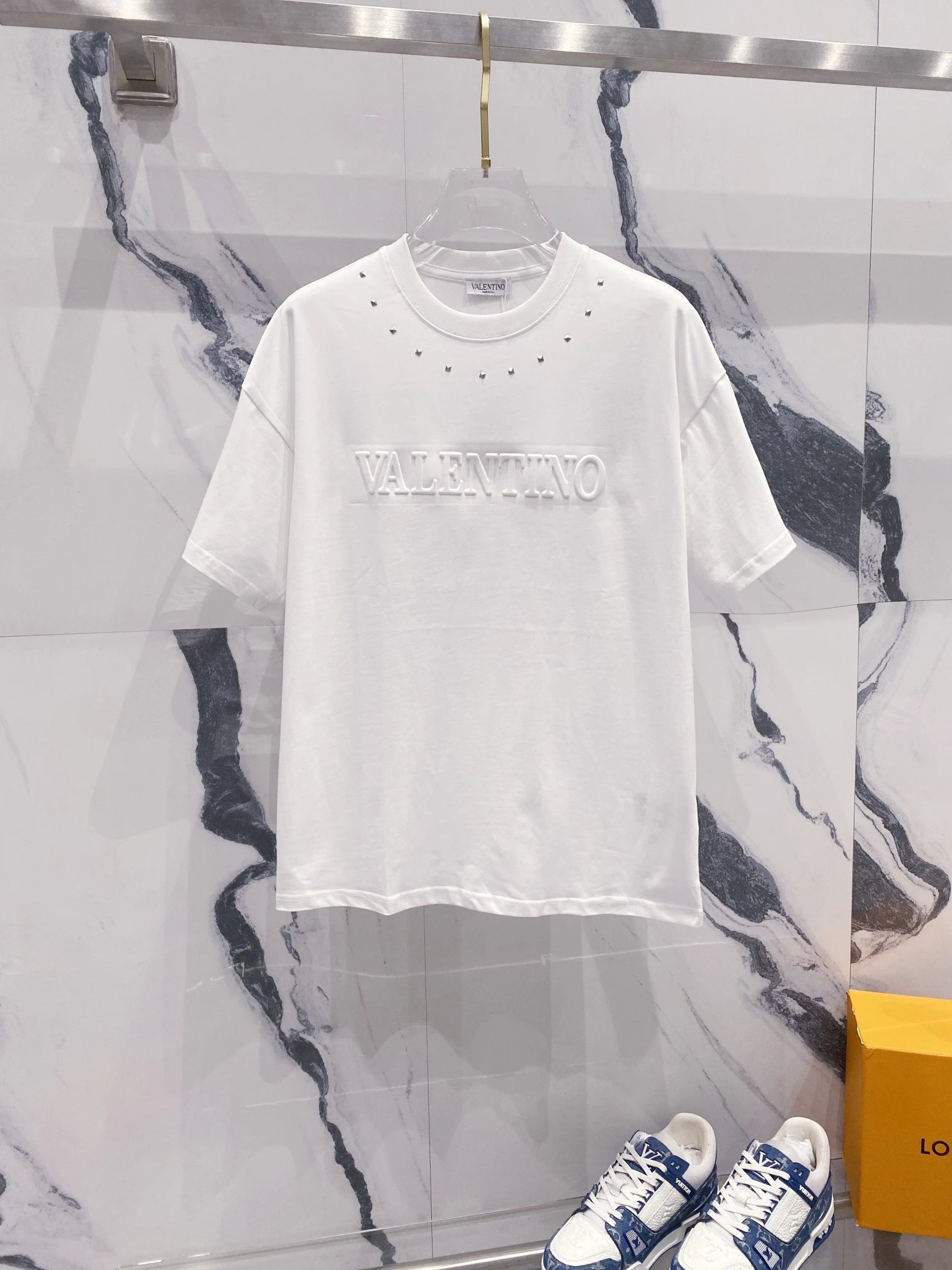 Valentino T-Shirts VLogo graphic — 12