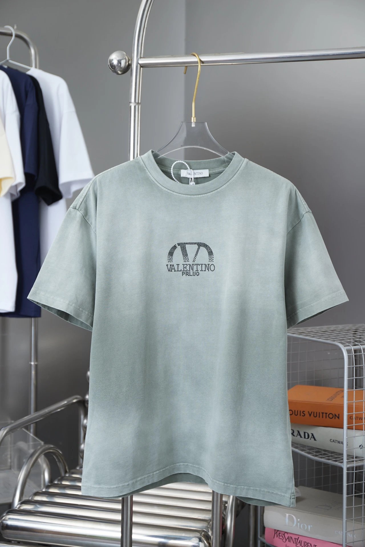 Valentino T-Shirts VLogo graphic — 30