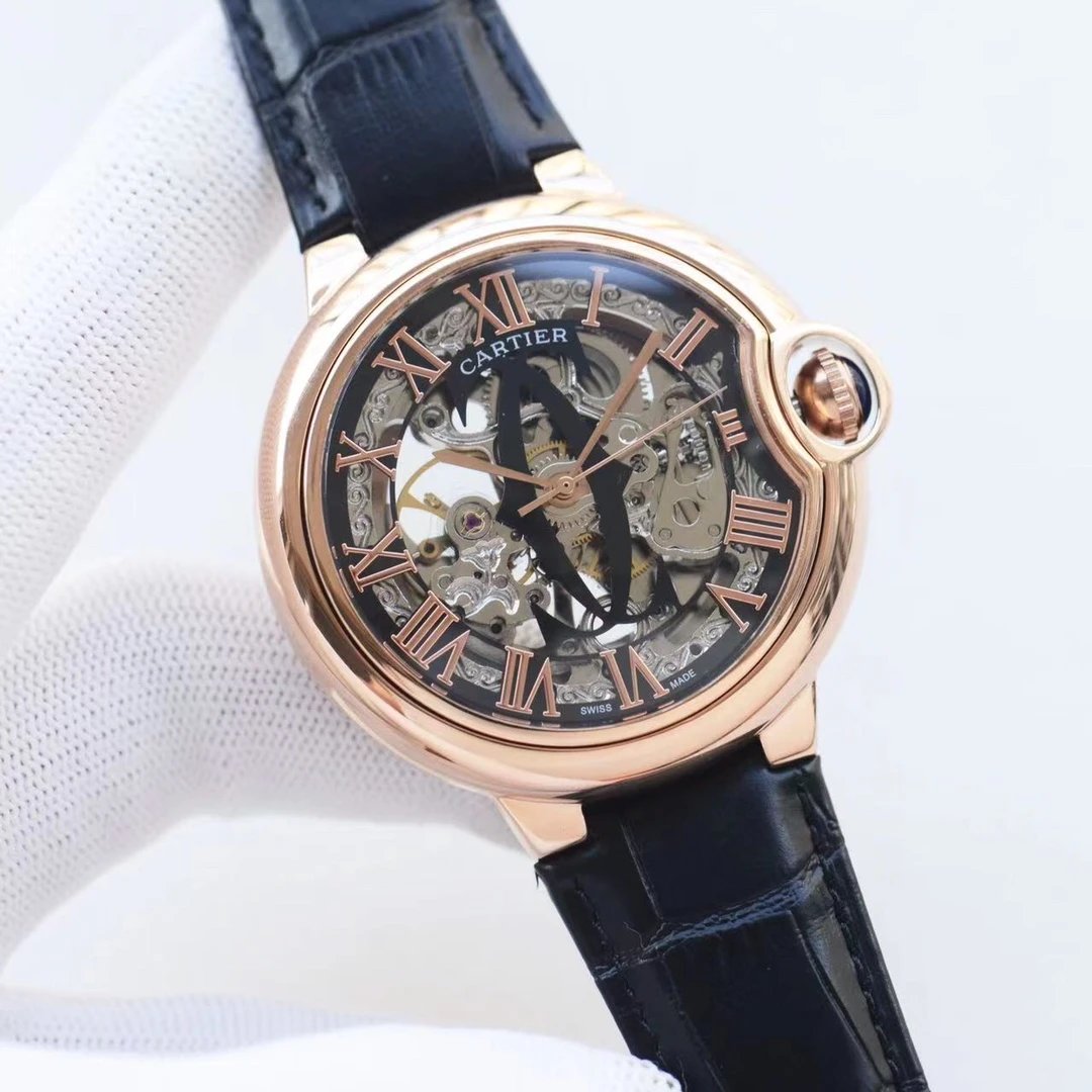 Cartier Watches Roman numeral dial wristwatch — 29