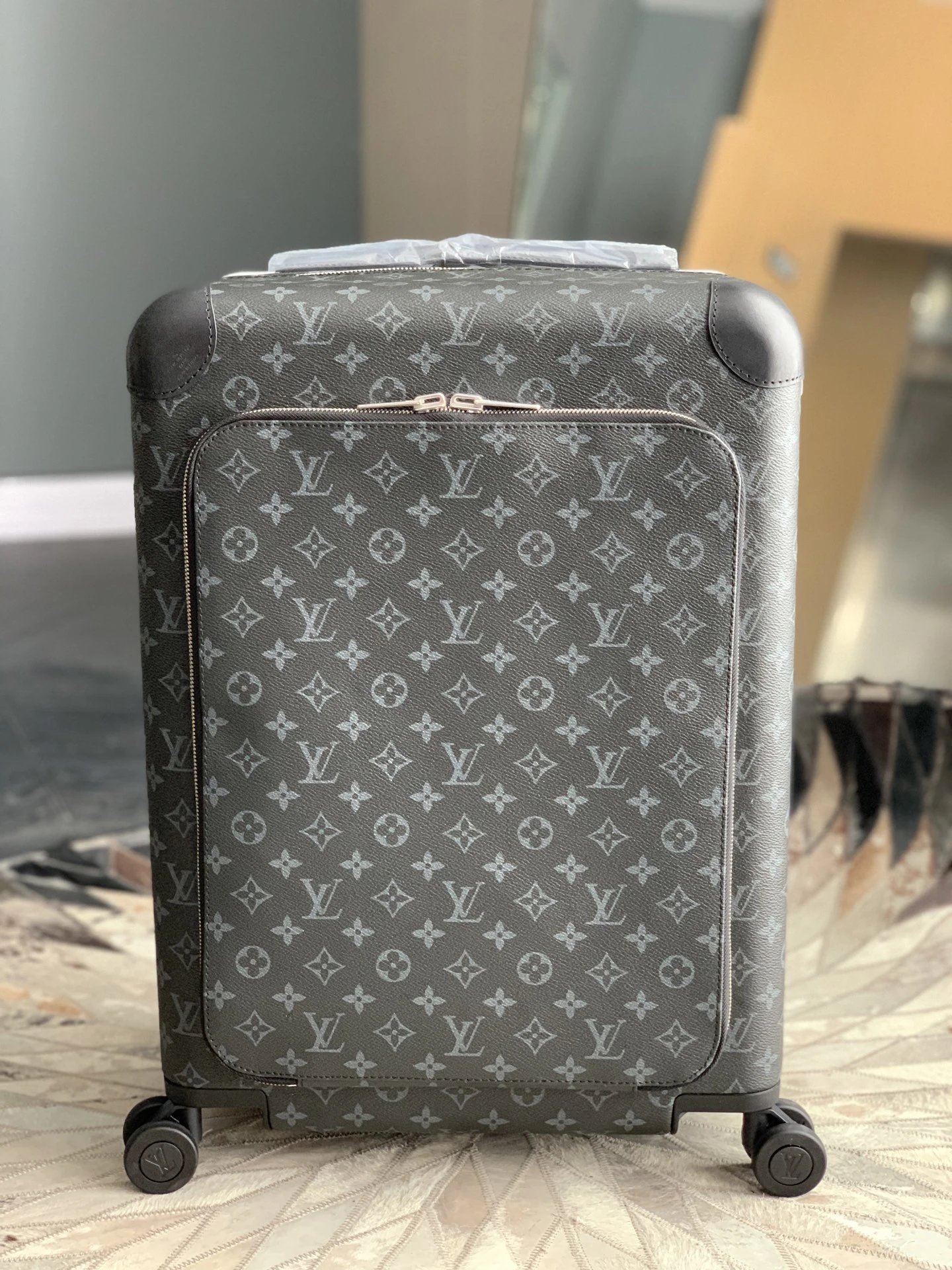 Louis Vuitton Travel Bags Monogram Spinner Suitcase image 5