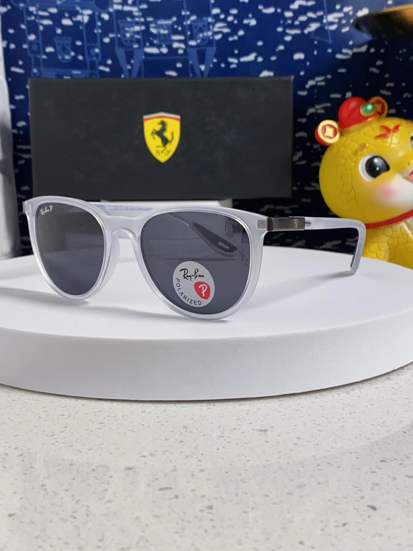 Ray-Ban Multiple sunglasses styles — 04
