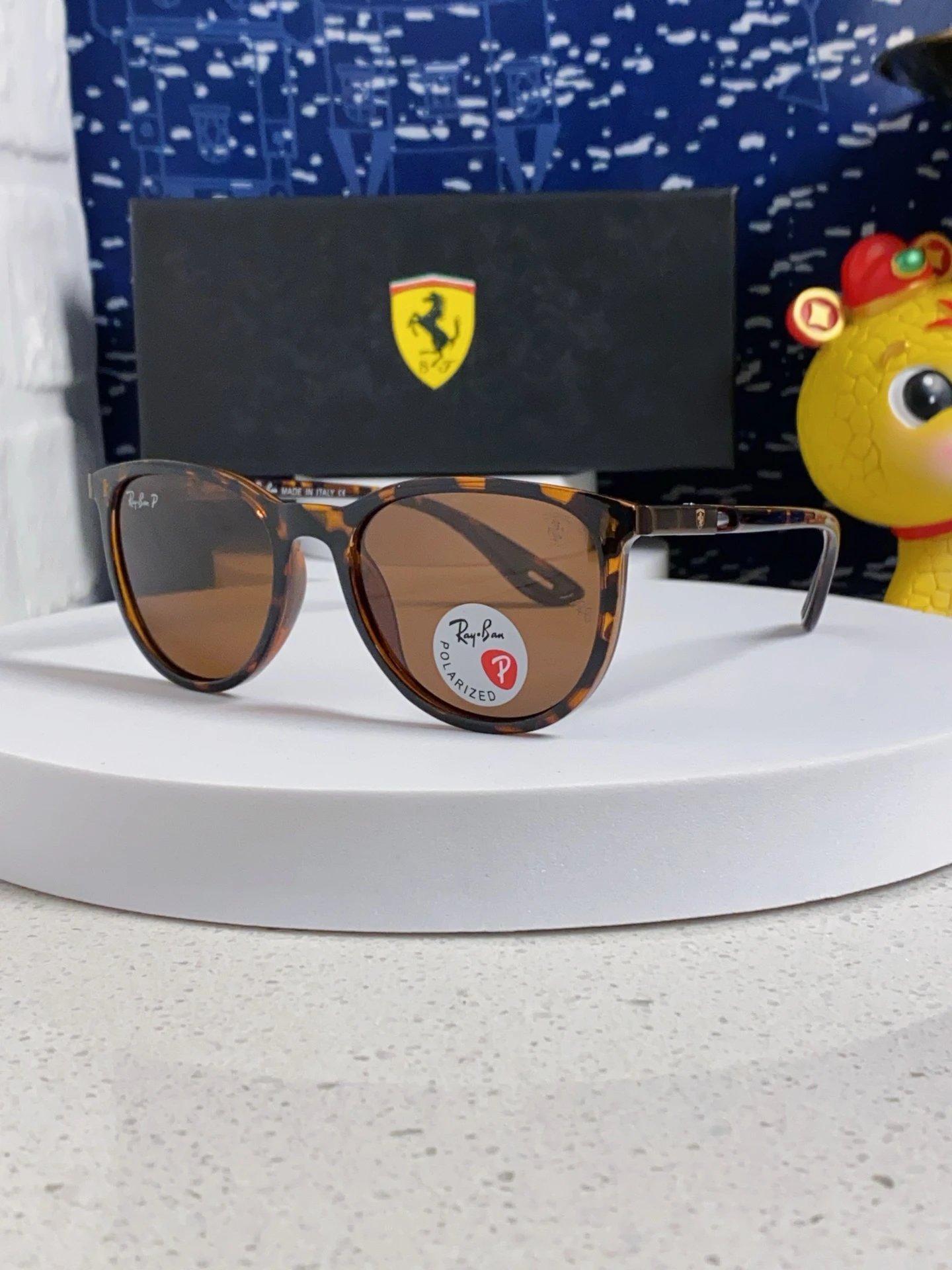 Ray-Ban Multiple sunglasses styles — 03