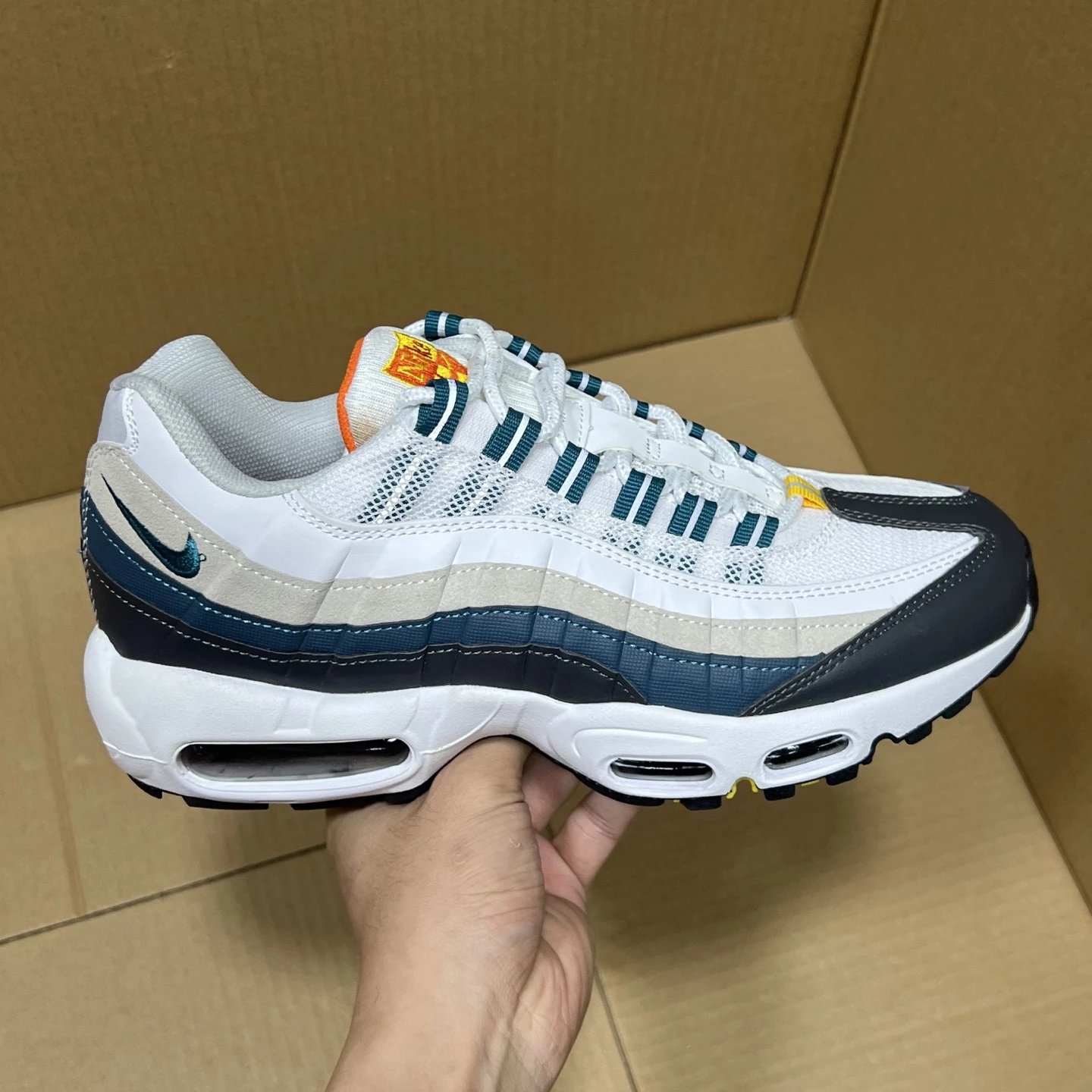Product view 18
