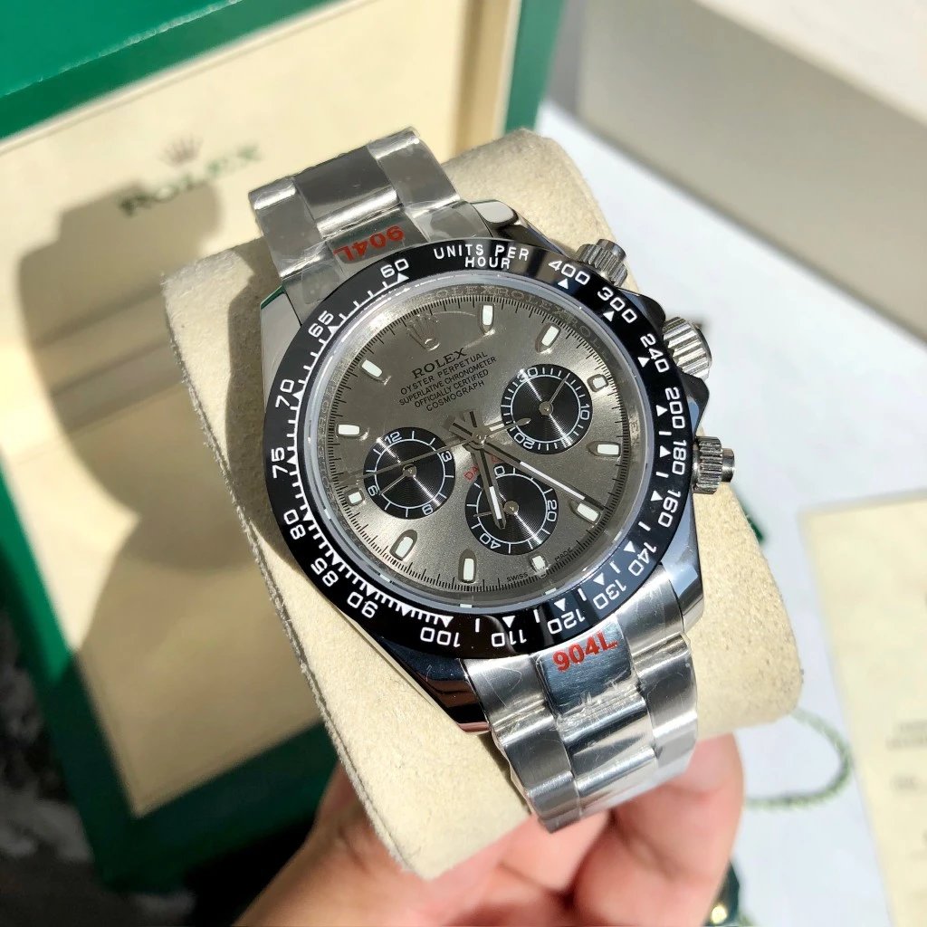 Rolex Multiple watch models — 24