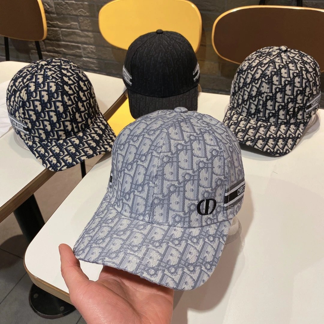 Fendi Hats Logo Baseball Cap with Contrast Whipstitch Brim — 38