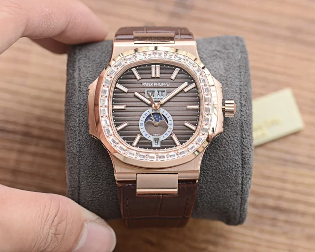 Patek Philippe Watches Nautilus stainless steel and rose gold bracelet product detail image 4