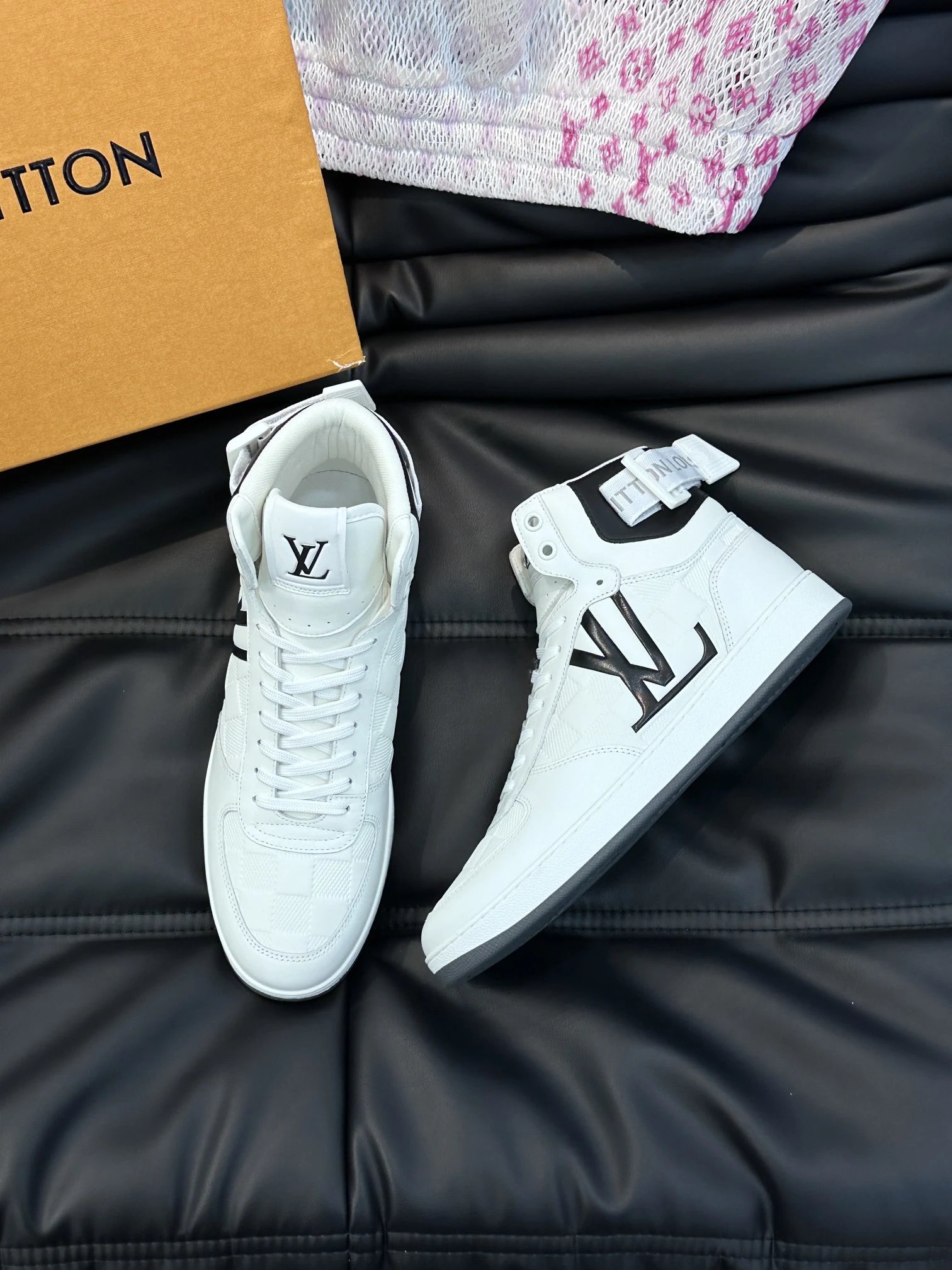 Louis Vuitton Sneakers LV Monogram Lace-Up — 08