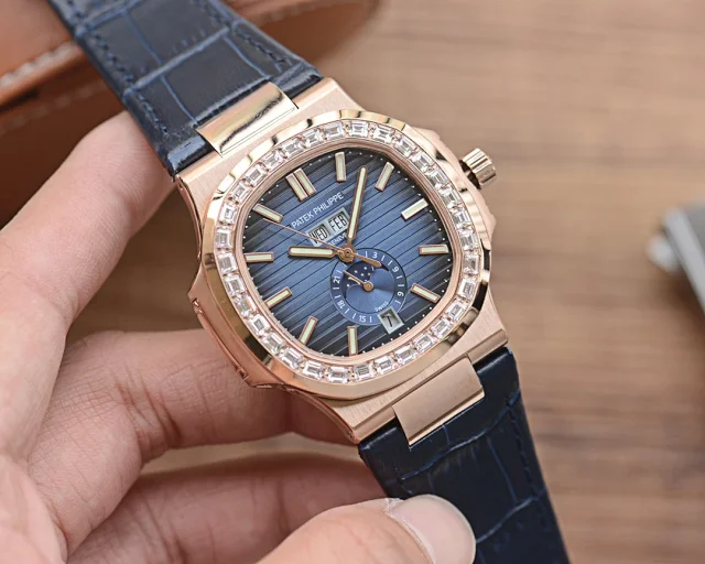 Patek Philippe Watches Nautilus stainless steel and rose gold bracelet product detail image 3