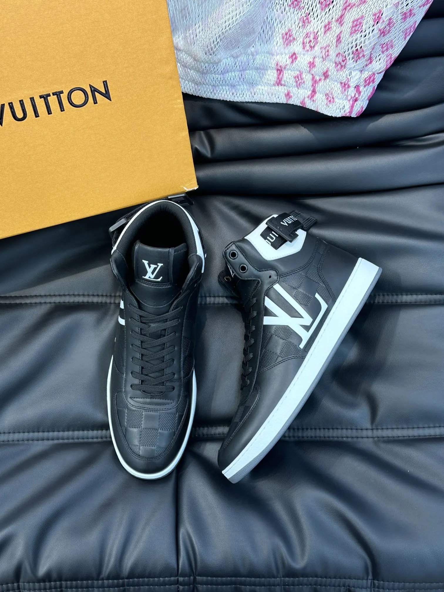 Louis Vuitton Sneakers LV Monogram Lace-Up — 07