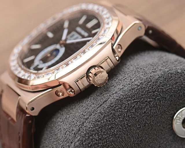 Patek Philippe Watches Nautilus stainless steel and rose gold bracelet product detail image 7