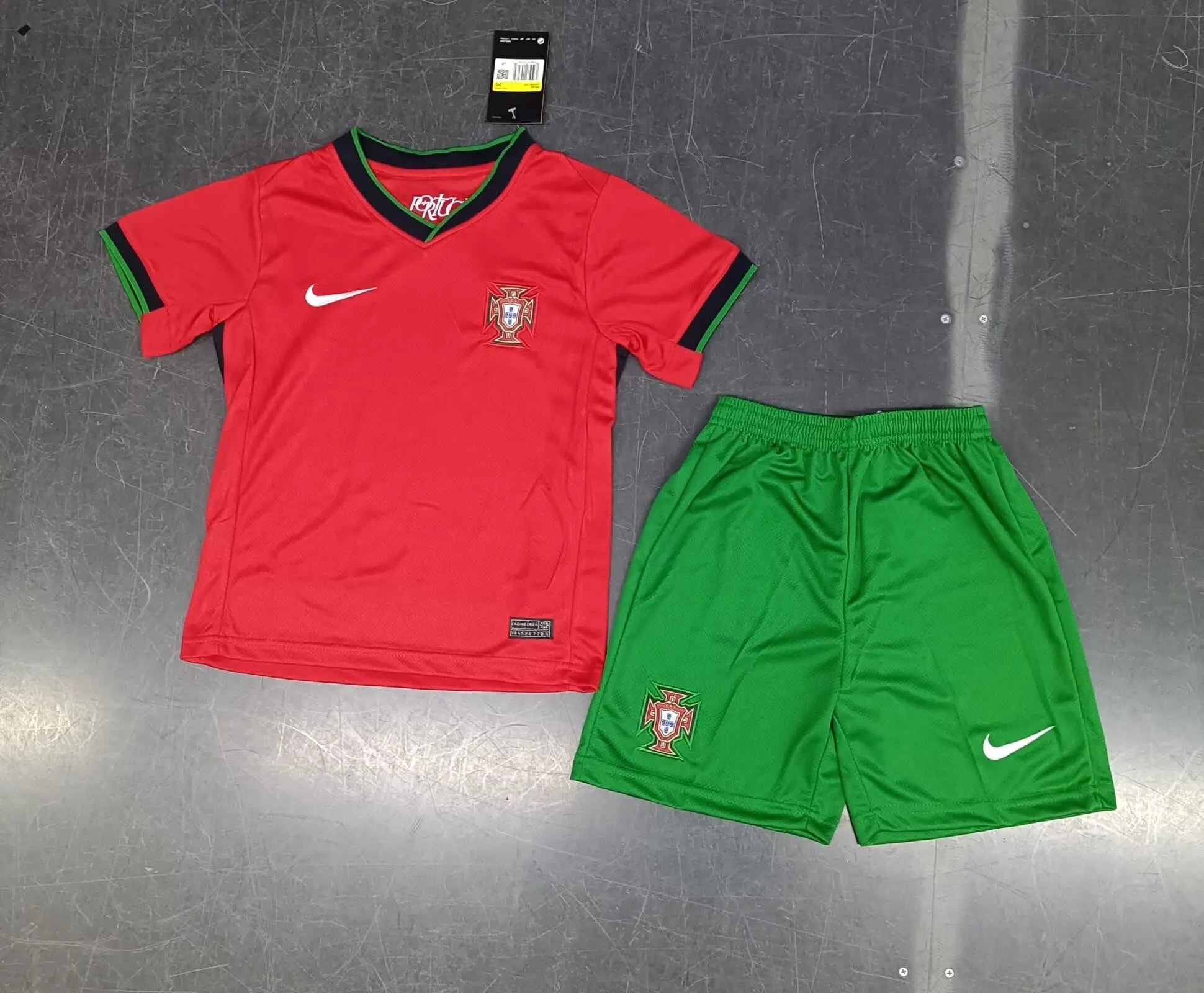 Nike Football Jerseys National Team Jersey and Shorts Set image 3