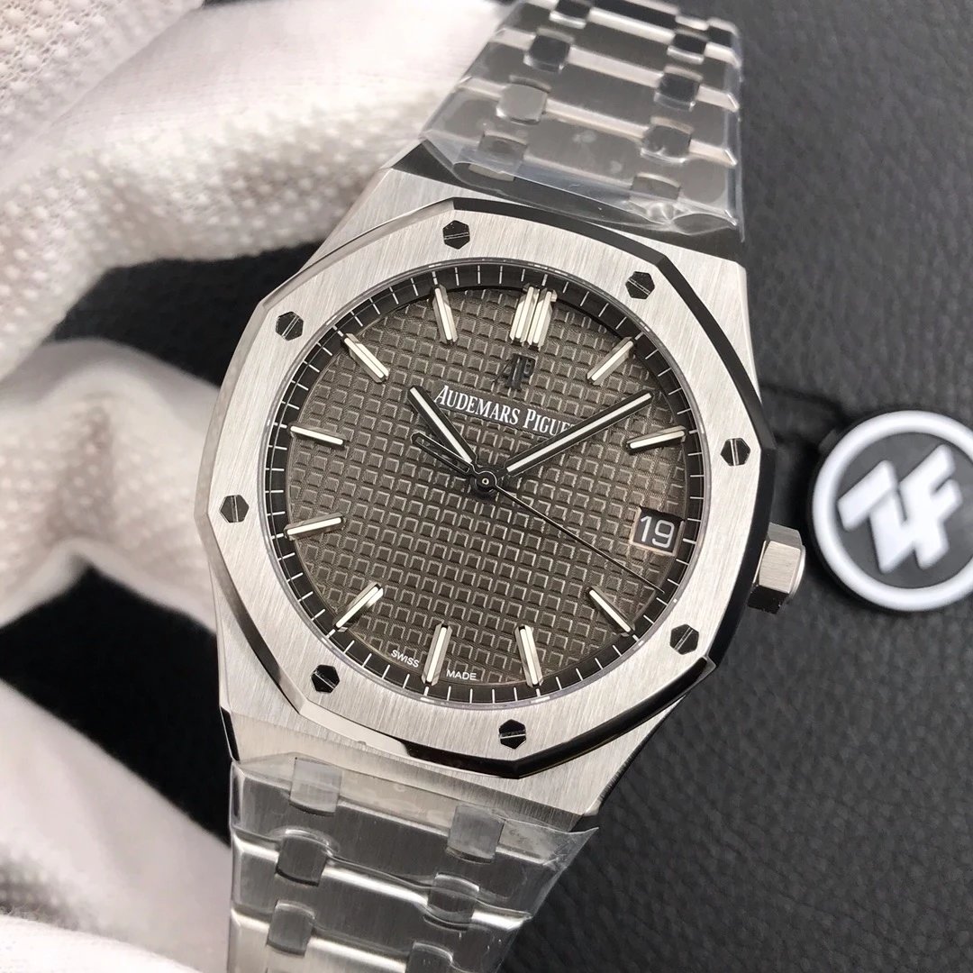 Audemars Piguet Watches Octagonal-bezel with textured dials image 3