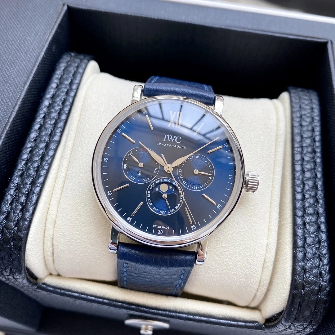 IWC Watches Leather-Strap Analog — 05