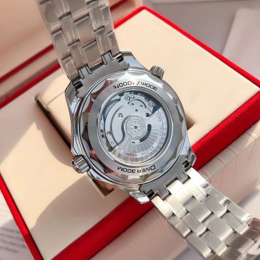 Omega Watches Seamaster Diver 300M image 8