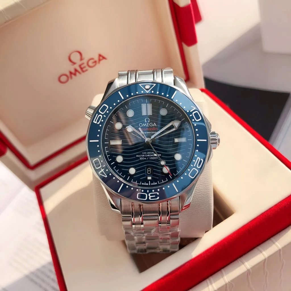 Omega Watches Seamaster Diver 300M image 4