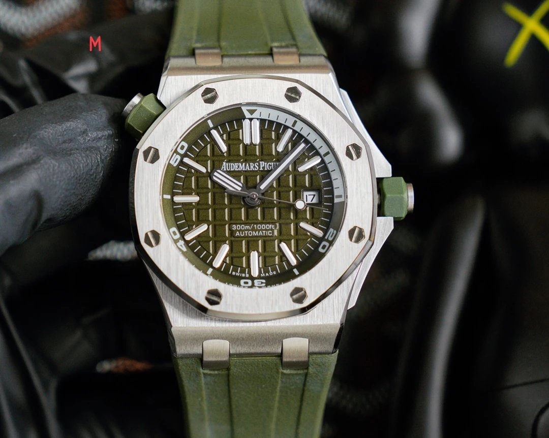 Audemars Piguet Watches Octagonal-bezel with textured dials — 31
