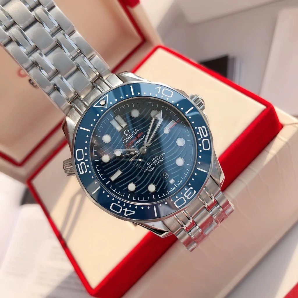 Omega Watches Seamaster Diver 300M image 5