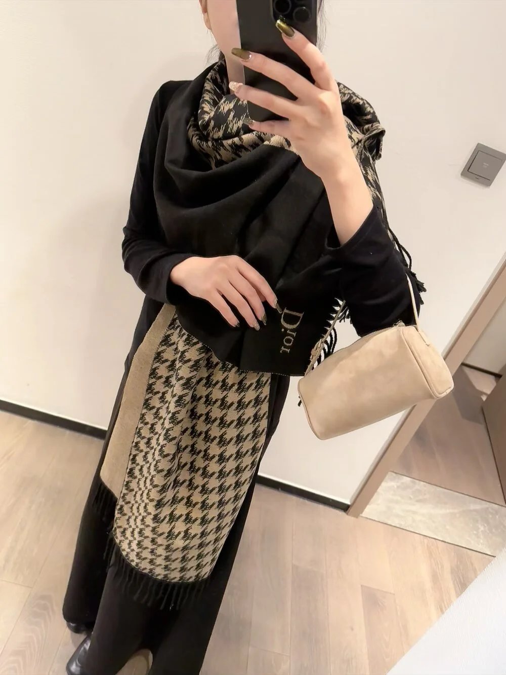 Louis Vuitton Scarves Monogram fringe scarf — 26