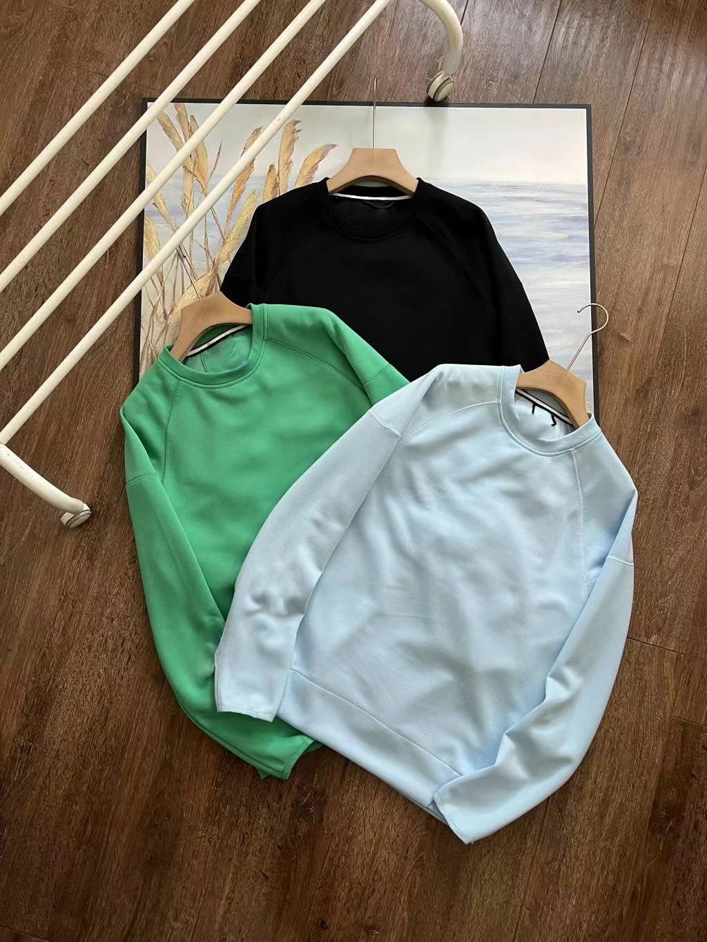 Item Thumbnail for N’s round neck sweatshirt and sweatpants