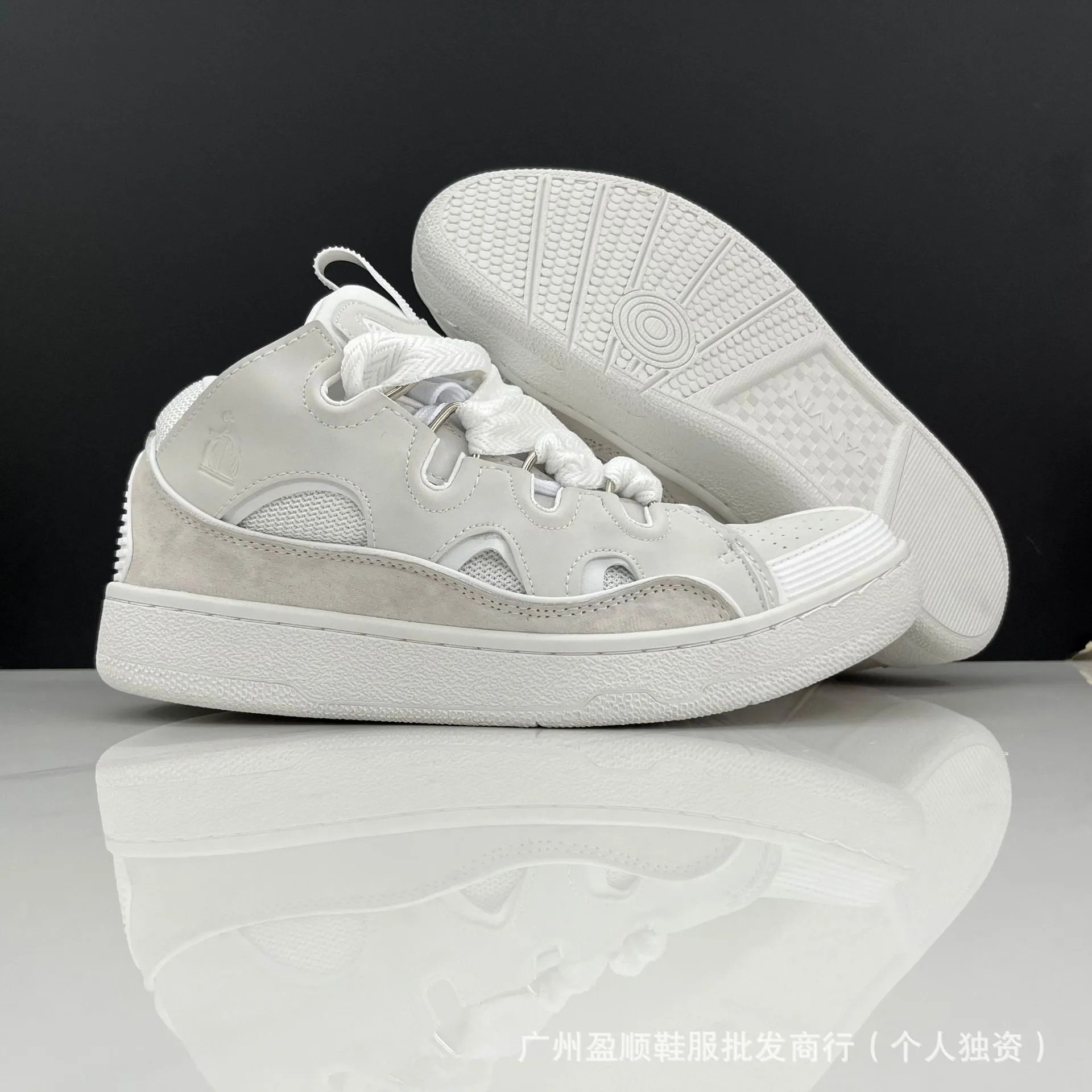 L---Size 4 All White