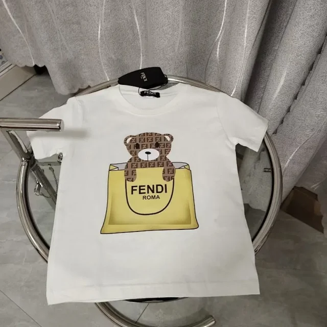 Fendi T-Shirts Graphic Short-Sleeve T-Shirt product detail image 2