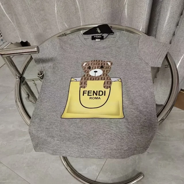 Fendi T-Shirts Short-Sleeve Logo Graphic T-Shirt product detail image 10