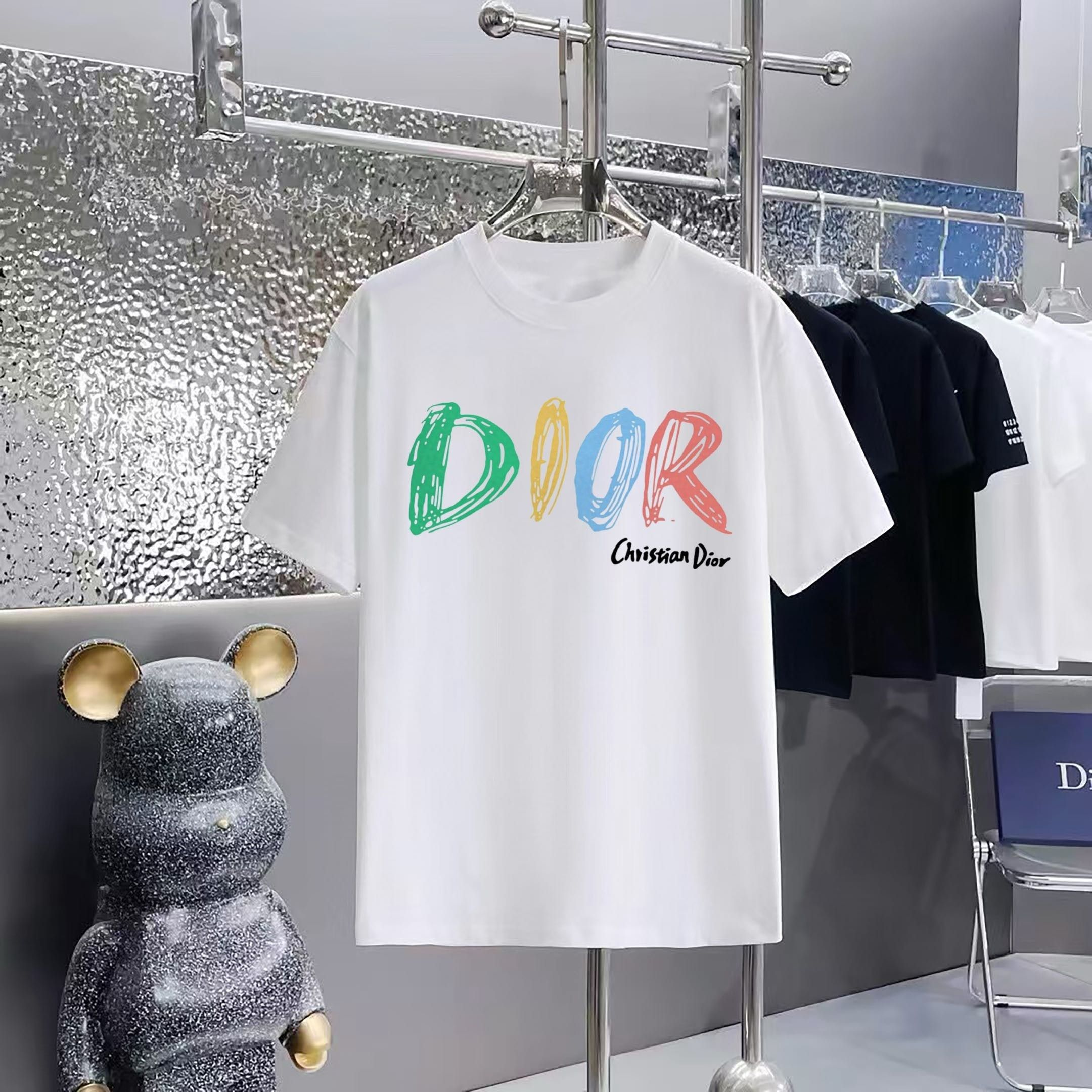 Balenciaga Assorted graphic-print designs — 18