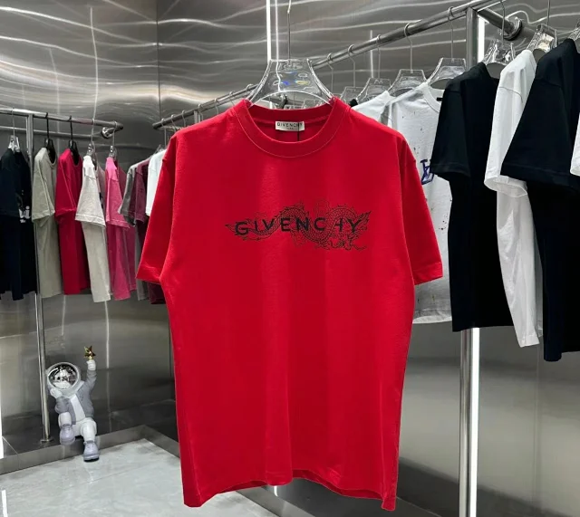 Givenchy T-Shirts Graphic Print T-Shirt product detail image 11