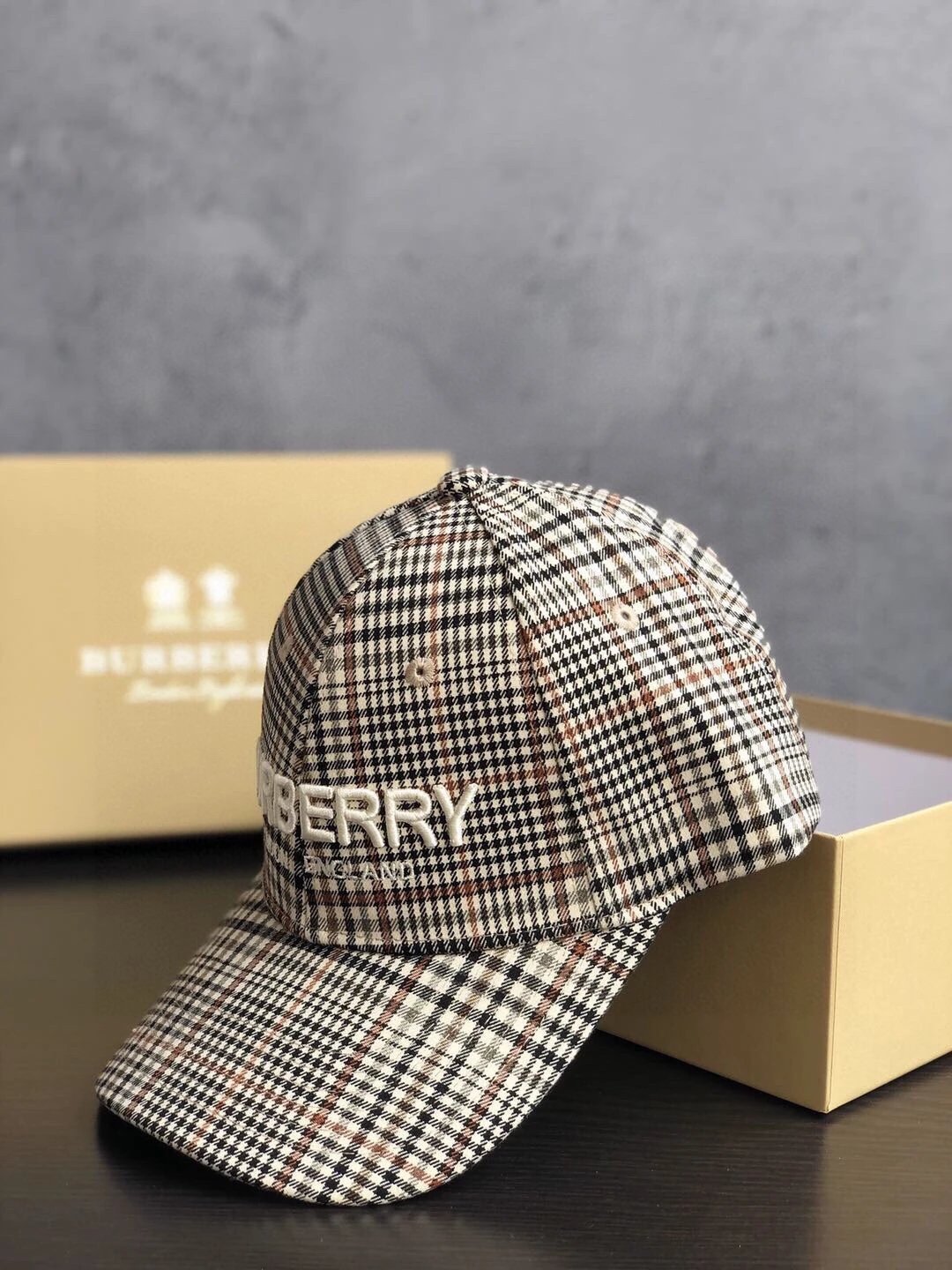 Burberry Classic Check Baseball Cap Multicolor - 11