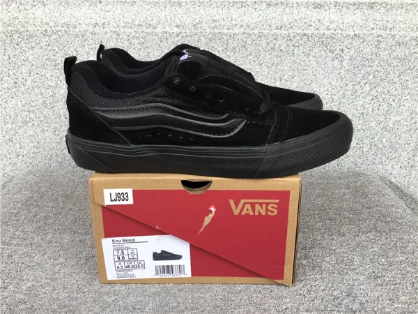 Vans Ward Navy Canvas Slip-On Sneakers - 41