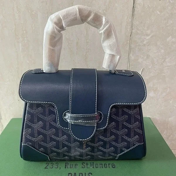 Goyard Wallets & Card Holders Monogram Holder product detail image 19