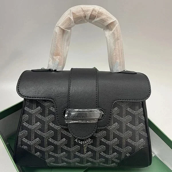Goyard Wallets & Card Holders Monogram Holder product detail image 23