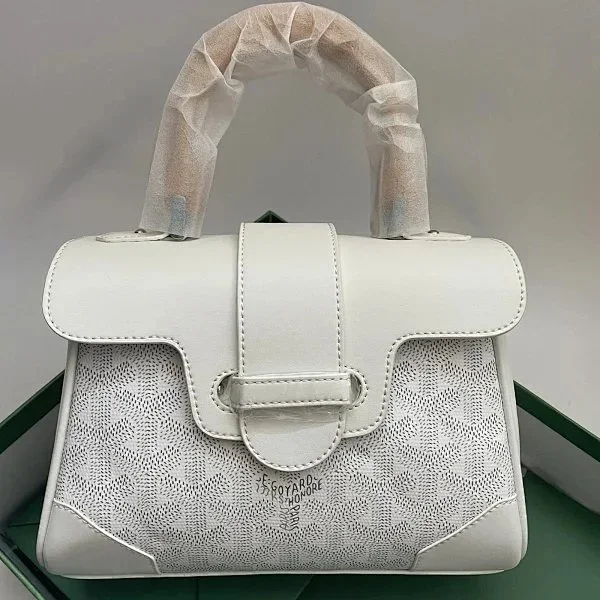 Goyard Wallets & Card Holders Monogram Holder product detail image 22
