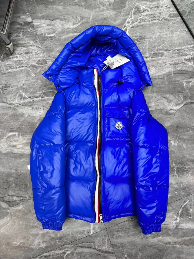Moncler Down Jackets Hooded color-block puffer jacket product detail image 13